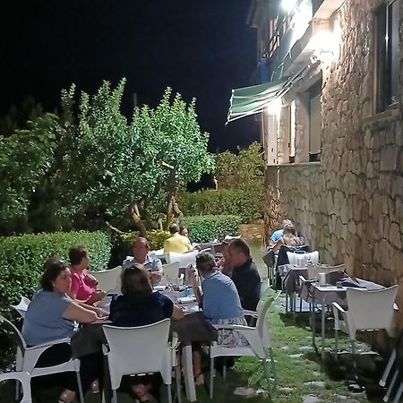 Hospedium Hostal Restaurante El Mirador De Атьенса Экстерьер фото
